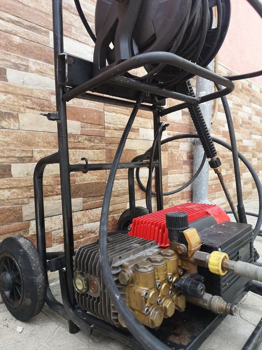 Машина за Отпушване на Канали 220V 150bar Бутална Помпа Керамика