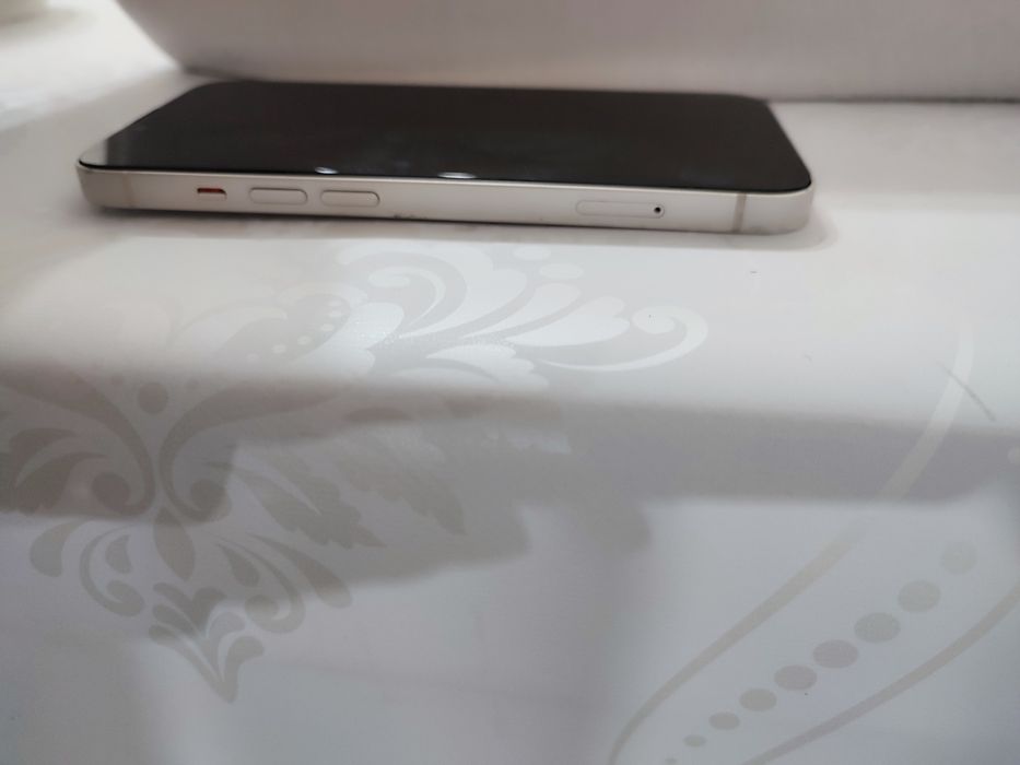 Продам iPhone 13 128 gb