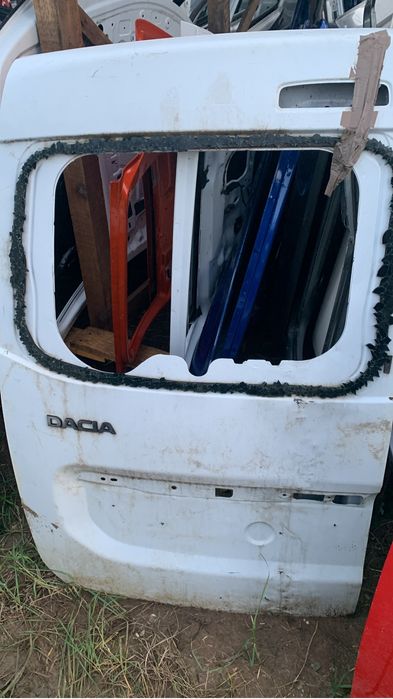 Usa spate Dacia Dokker partea dreapta/stanga an 2013/2020