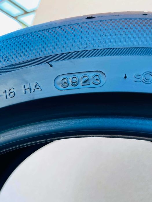 Тесла гуми  летни Hankook Ventus S1 Evo 3 EV  255/45/19 104 W