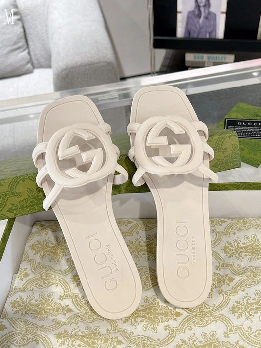 GG Interlocking G Rubber Slide - Cream