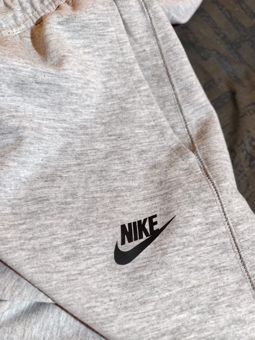 Nike tech fleece, М- като ново