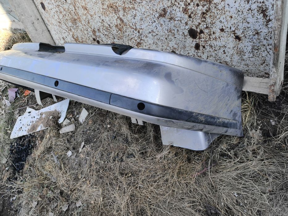 Задний бампер е39