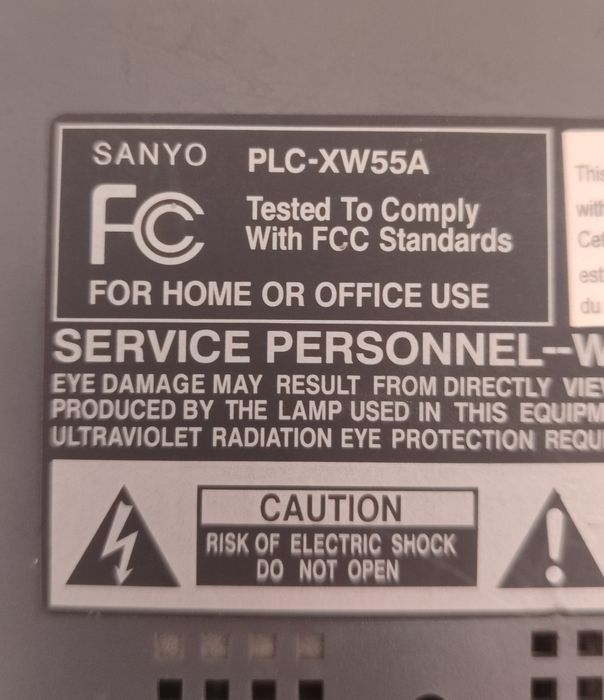 Продам проектор Sanyo