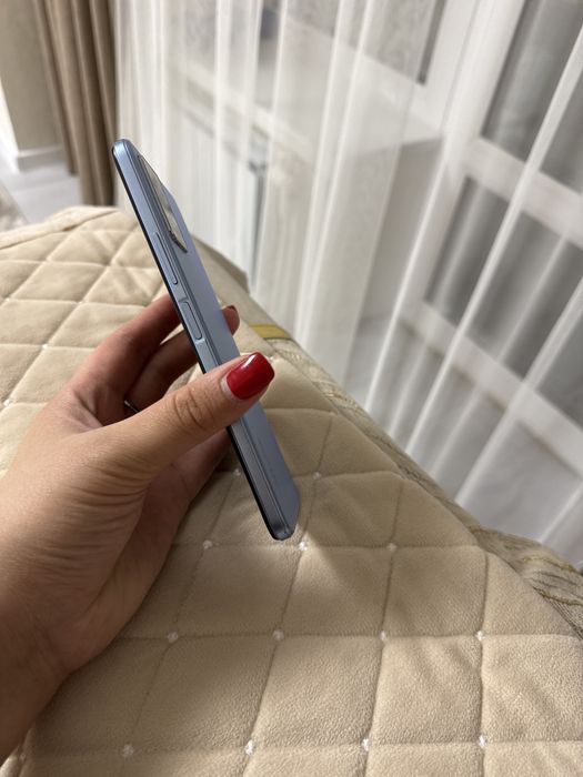 Vivo Y33s продам