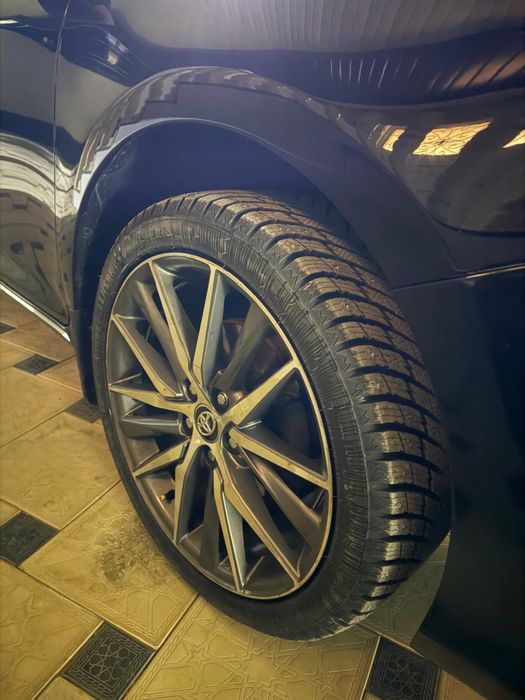 Шина Grenlander ICEDEFENSOR STUD || 245/40 R19 98 T