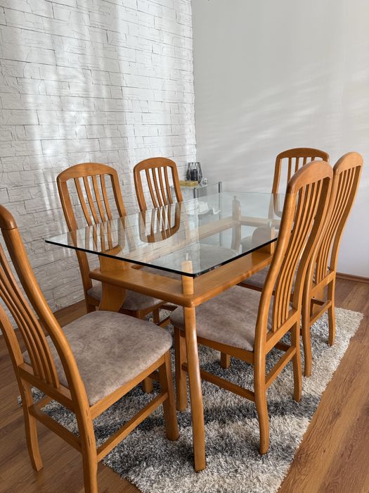 Трапезна маса