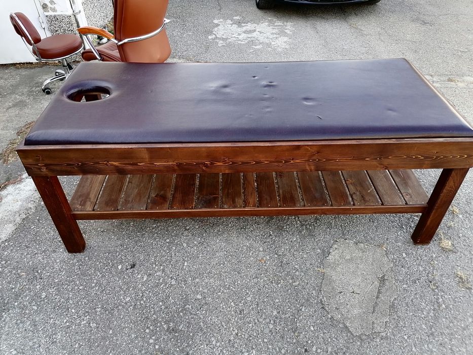 Луксозни масажни кушетки