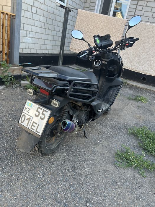 Продам мопед скутер танк
