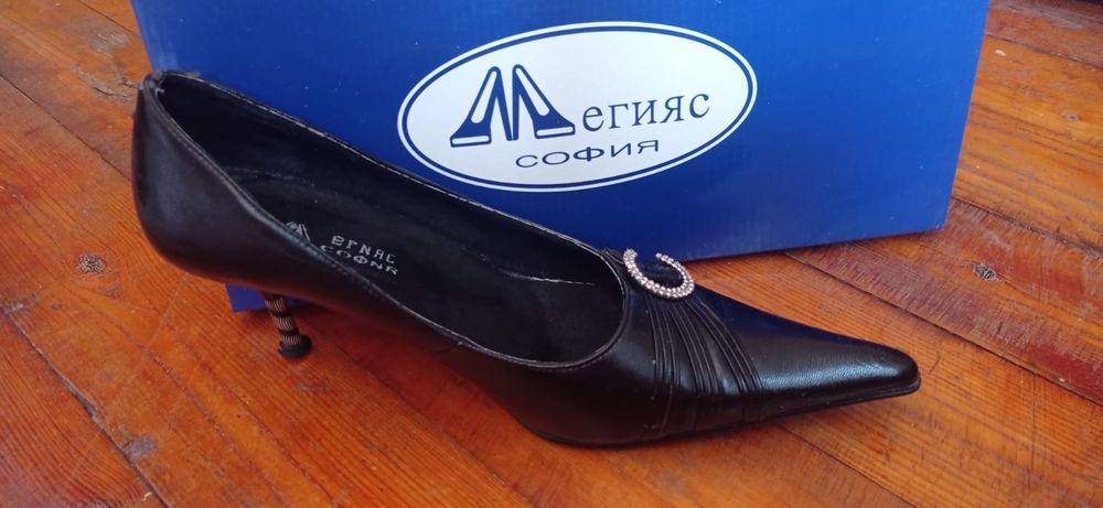 Дамски официални обувки с токче номер 39