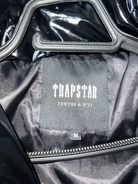 Яке trapstar лъскаво