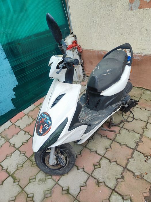 Продам Мопед на запчасти