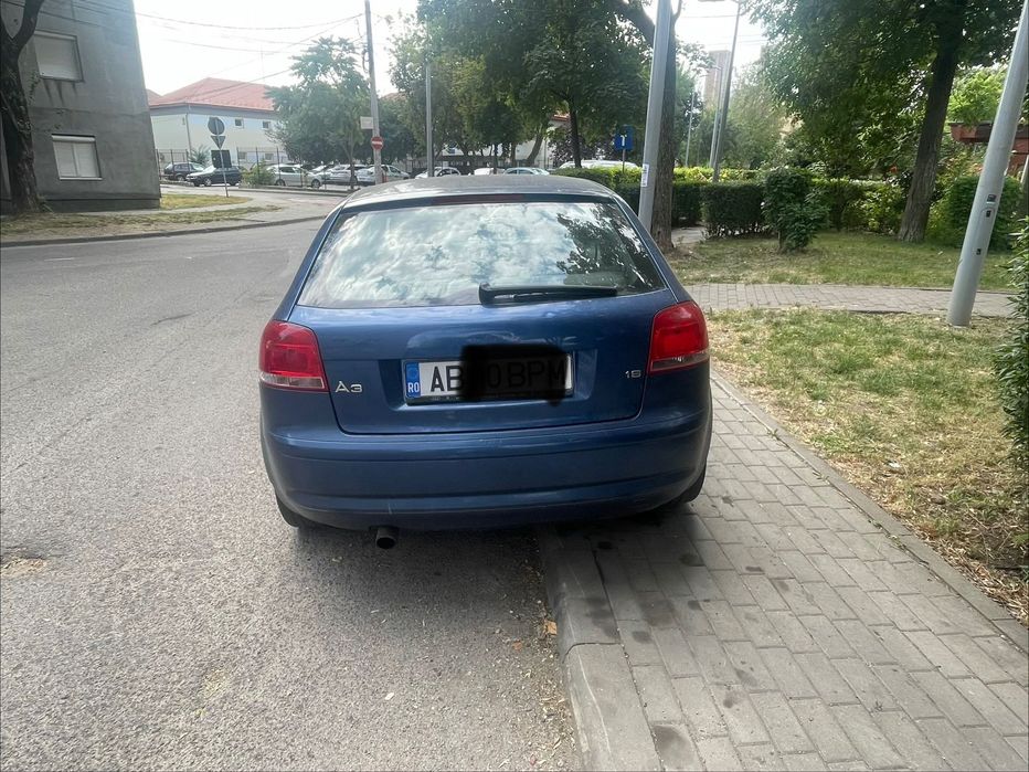 Audi a3 1.6 benzină funcționează perfect clima funcționează defecte estetice care ar costa 100-2 € pentru detali 0756697477