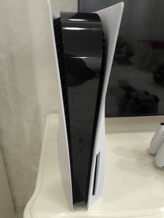 Продам Ps5 отличном состоянии