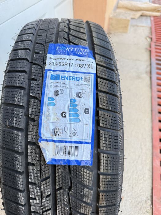 Vand roti Audi Q5 .Cauciucuri noi!!!236.65.17 Furtune