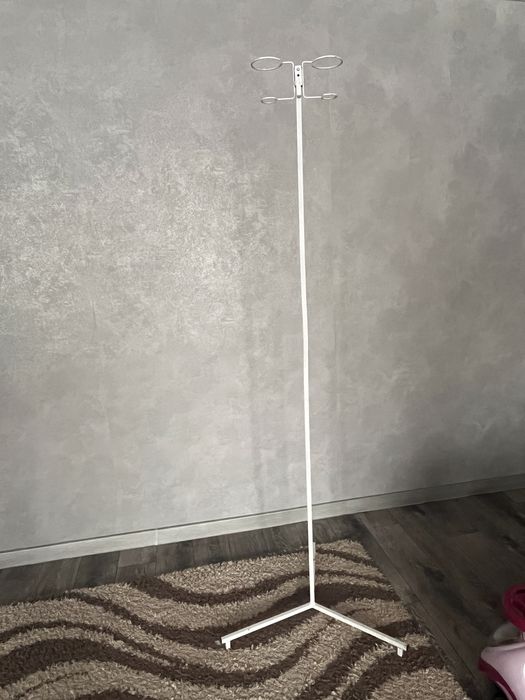 Продам штатив не складной