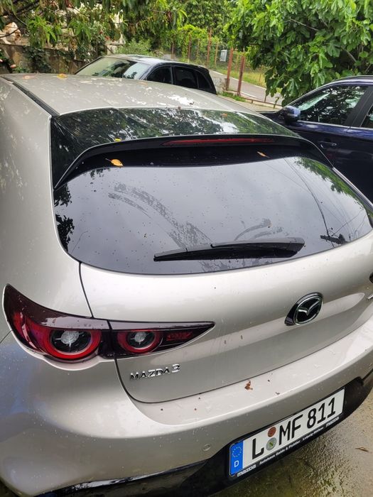 Se vinde Mazda 3 2025