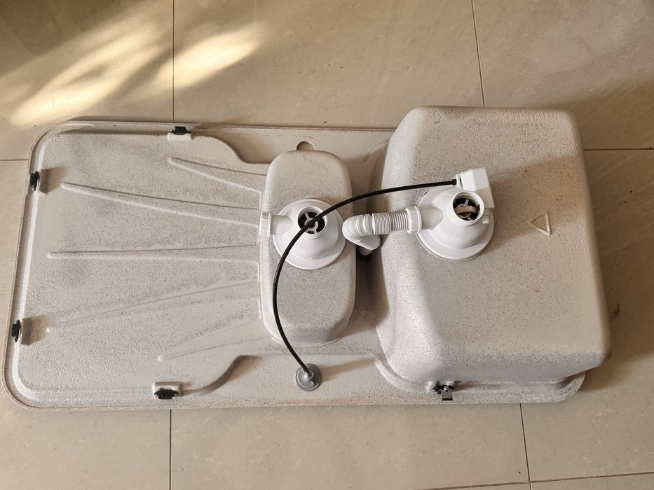 Ghiuveta granit 100 x 51 cm