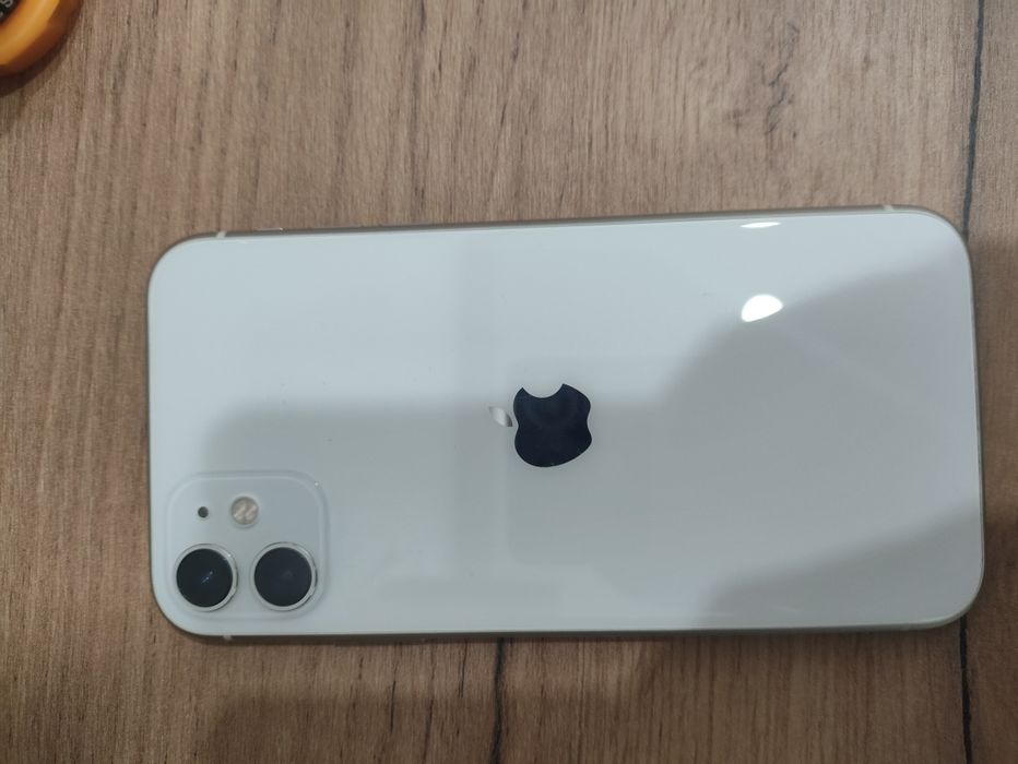 iPhone 11 128 gb белый