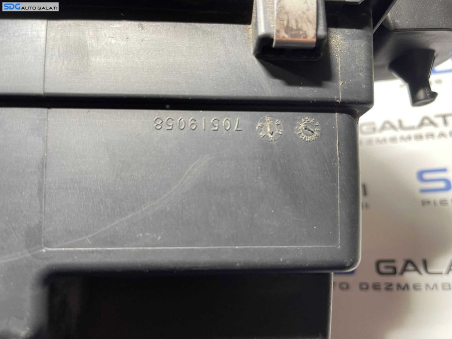 Carcasa Filtru Aer cu Senzor Debitmetru BMW Seria 3 F30 F31 F34 F35 F80 318 320 2.0 D N47 2011 - 2015 Cod 8511655 13718511655 70518447 107378-10 [B3024]