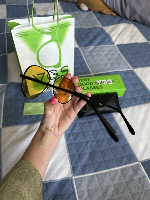 Продам солнцезащитные очки