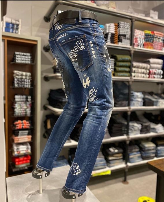 Blugi Dsquared2 new model Skater Jeans Seria S74LB0764S30342