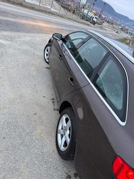 Audi a4 b8 facelift an 2013 de vanzare