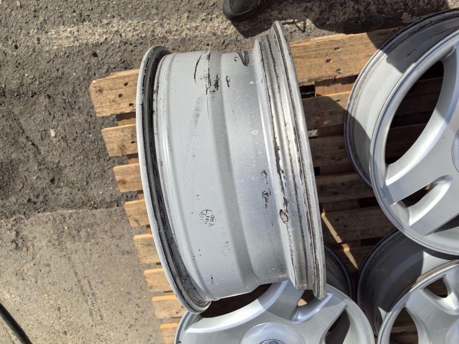 18 цола 5 х 130 мм Санг Йонг Рекстън / Мусо / Корандо и други