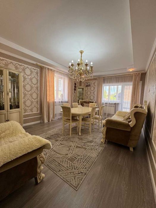 Просторный дом, 263.8 м², А. Попова
