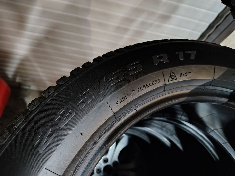 Зимни гуми 225/55/17  BFGoodrich