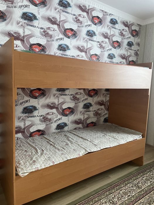 двух ярусный кровать