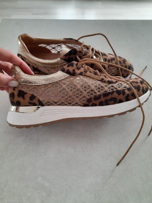 Дамски сникърси  тигрови 37 номер маркови обувки кафяви
