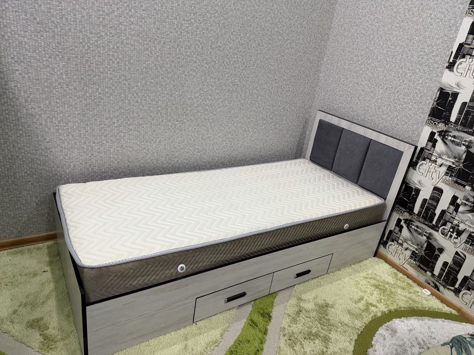 Диван сотилади 2 та йумшок ва йанги