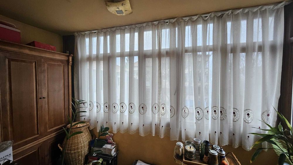 Apartament 3 camere complect renovat,  bloc caramida, Cetate