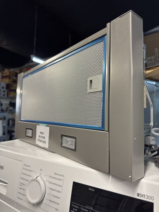 Hota încorporabilă telescopică  728 m³/h  Bosch DFR067A52