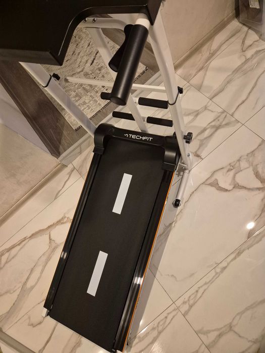 Механична бягаща пътека