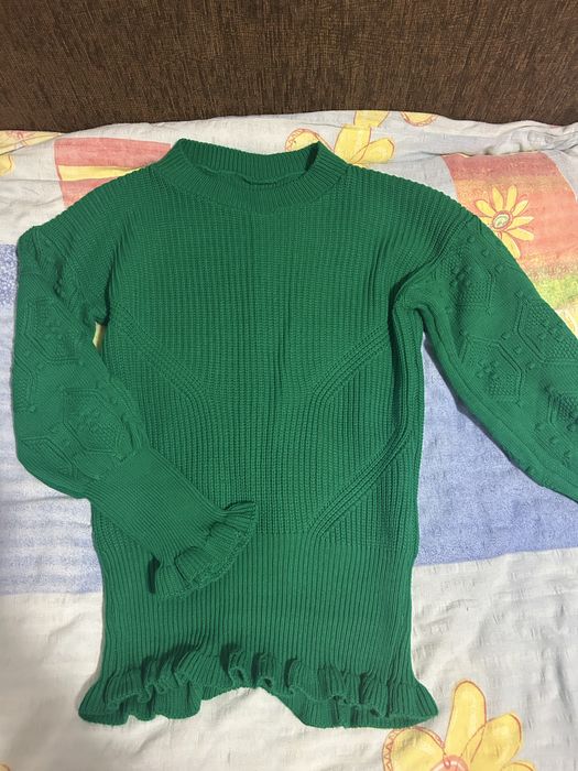 Pulover verde marimea M