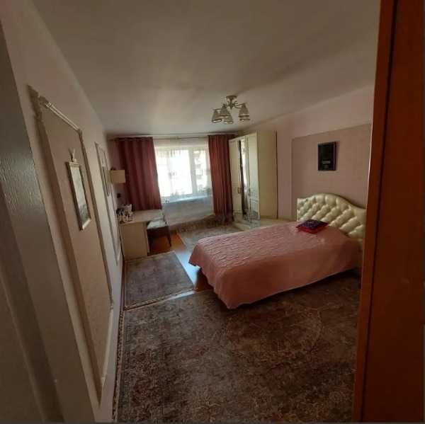 продам 3х ком квартиру в центре