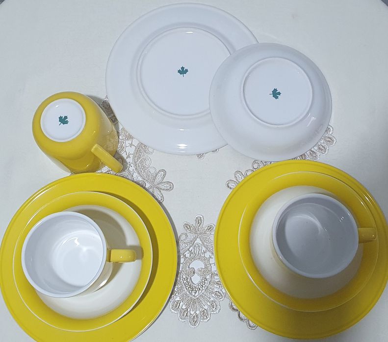 Set  mic dejun și 9 piese.