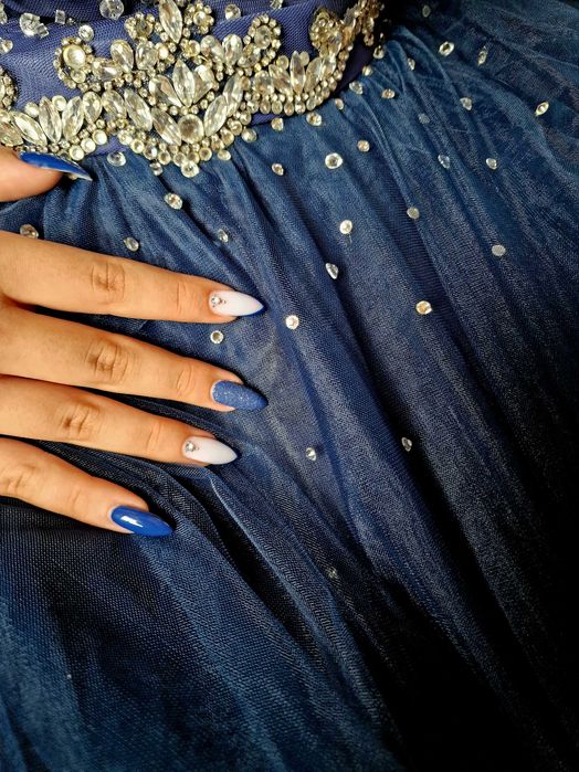 Абитуриентска рокля син цвят със сребристо S/M