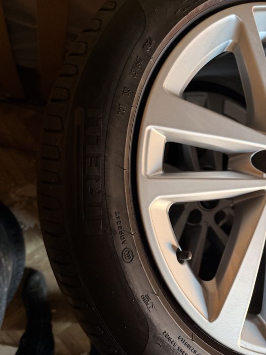 Оригинальные диски Audi + шины Pirelli R18