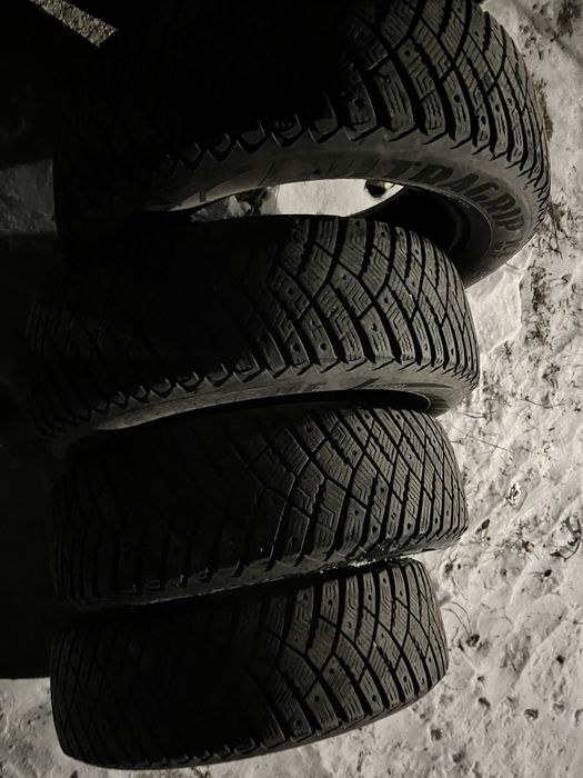 Зимние шины Goodyear