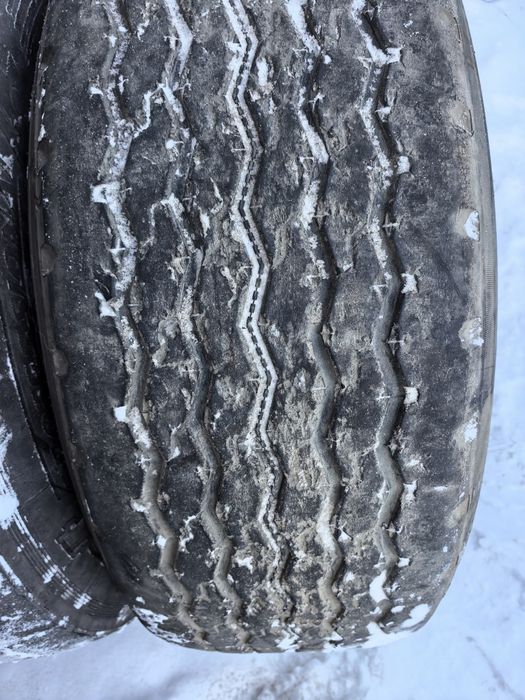 продам покрышки .