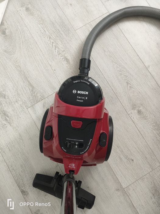 Продам пылесос BOSH