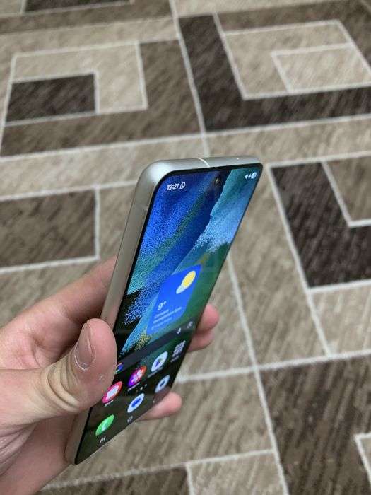 Samsung S21 FE срочно