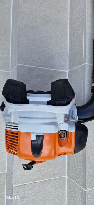 Stihl suflantă pe benzină