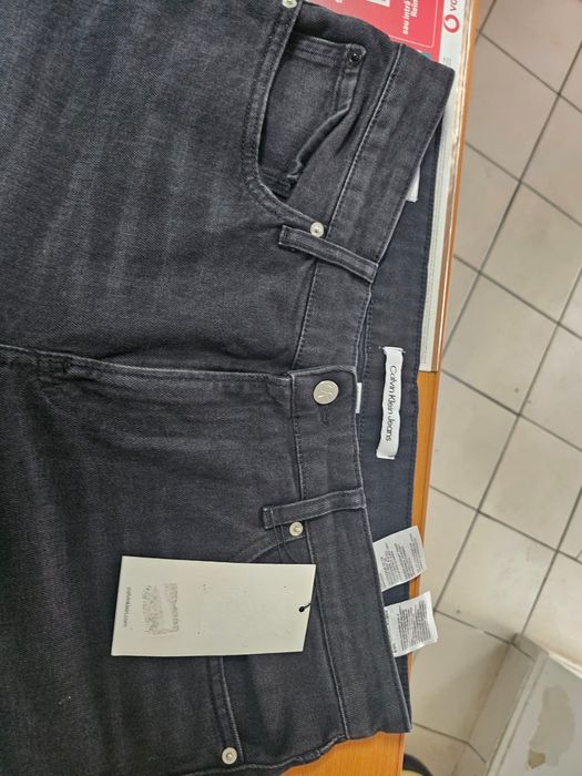 Vjnd Blugi Calvin Klein w 33-L32