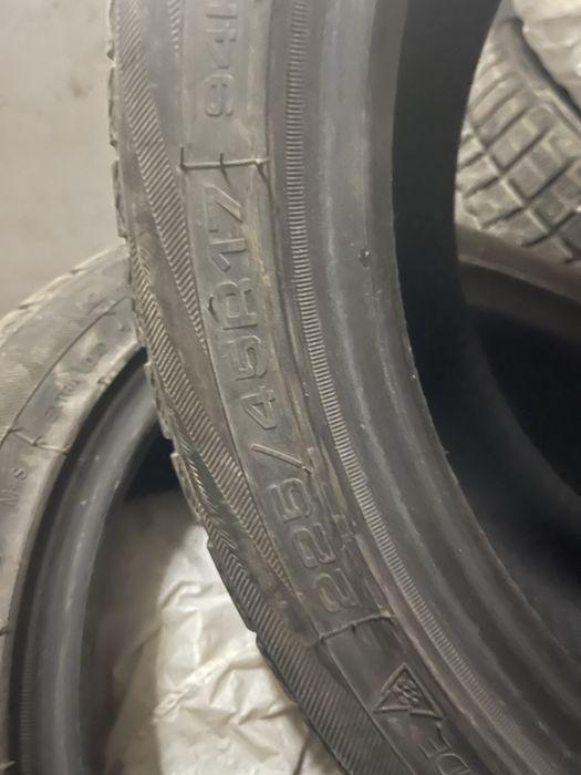 Продам зимние шины R17