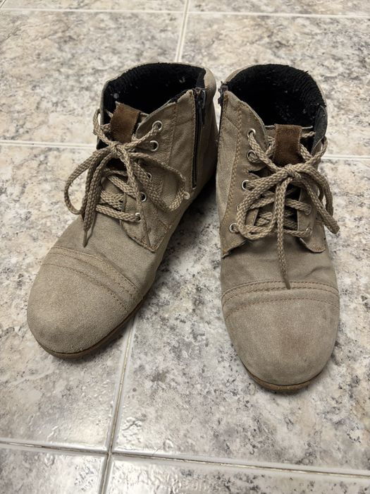 Дамски боти от ествствен велур, номер 38