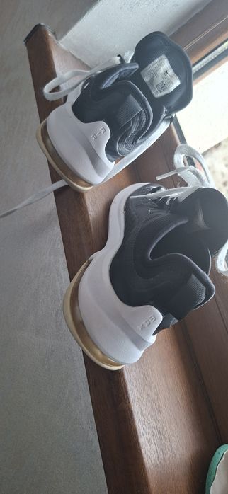 Маеатонки Сникърси Nike Air Max Axis 35,5